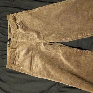 Meet your Posher, Troy